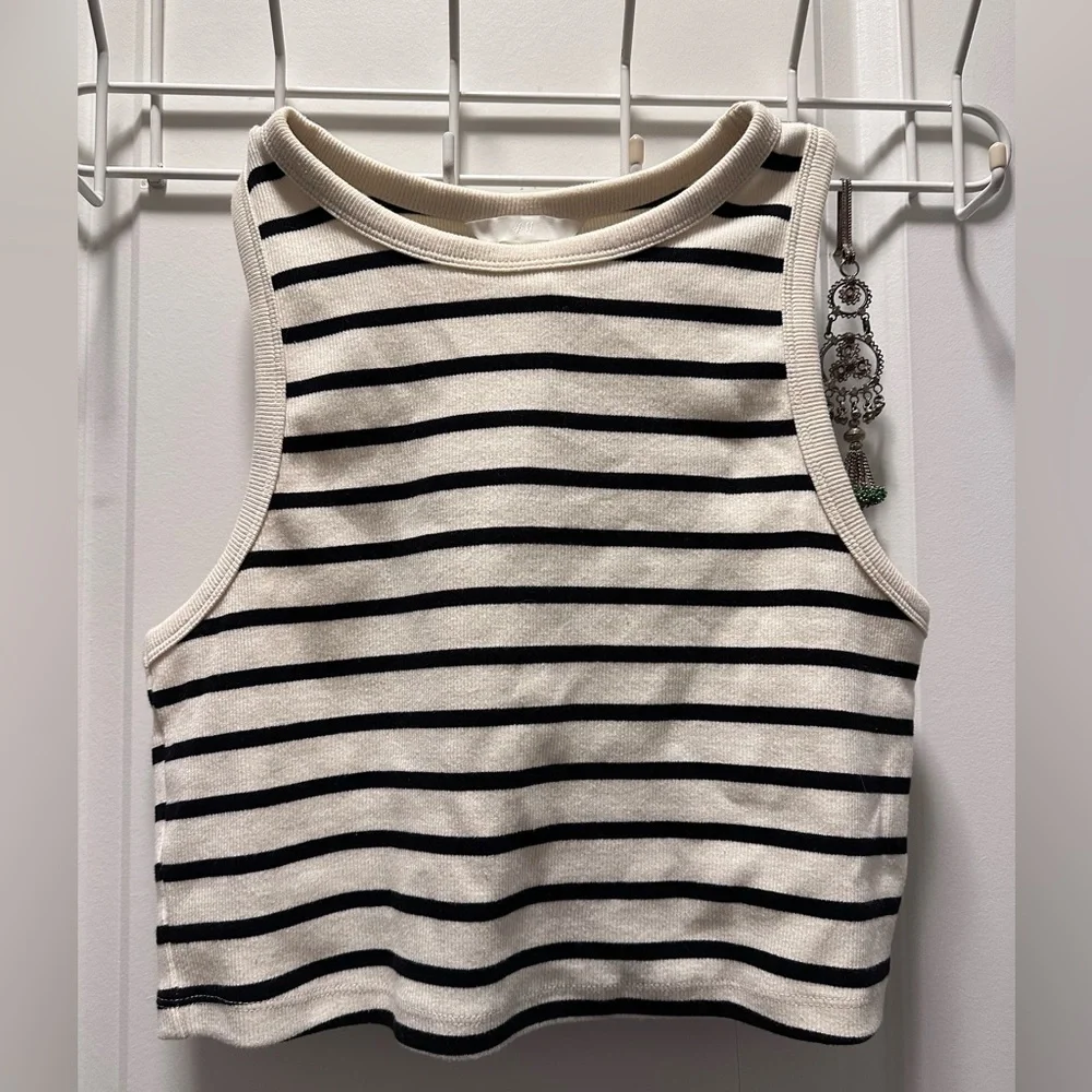 Crop striped tank top - Picture 7 of 7
